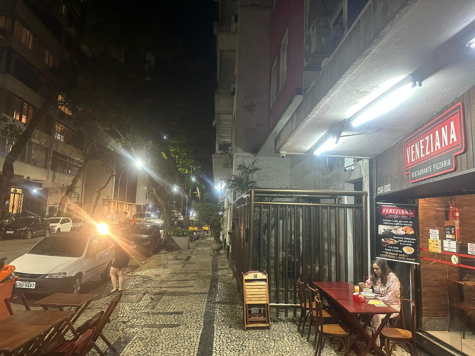 Copacabana / Lema, A Uma Quadra Da Praia リオデジャネイロ エクステリア 写真